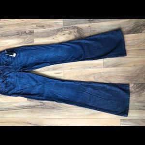 Joe’s Jeans Muse Fit